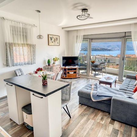 Apartment With A View Budva Bagian luar foto