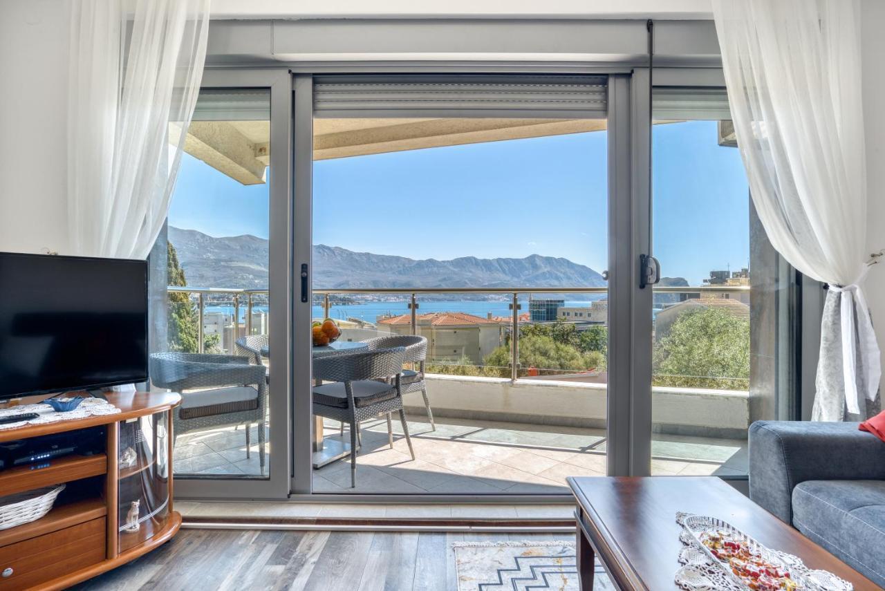 Apartment With A View Budva Bagian luar foto